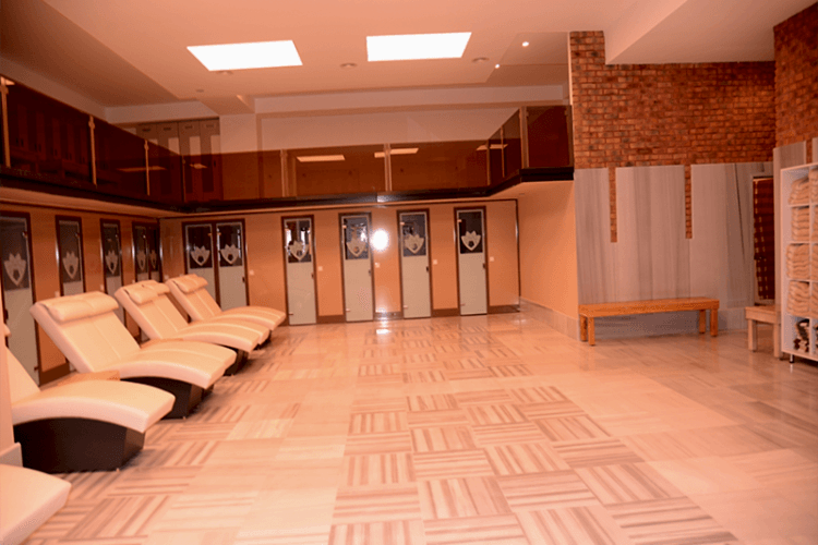 hamam meydan dinlenme alanı